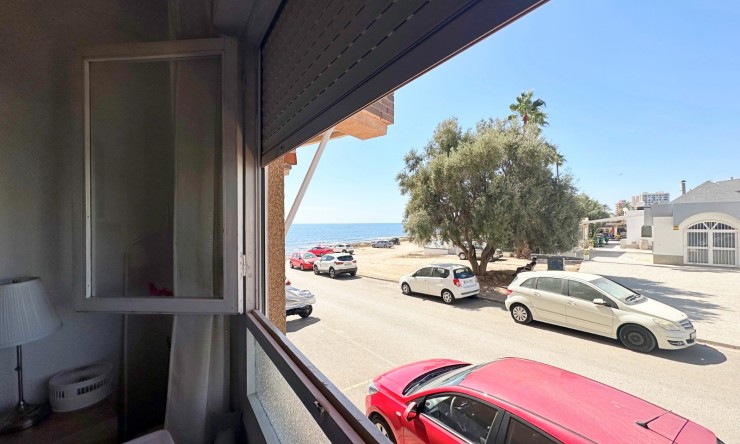 Re-Sale - Apartment - Torrevieja - Playa de los Naufragos