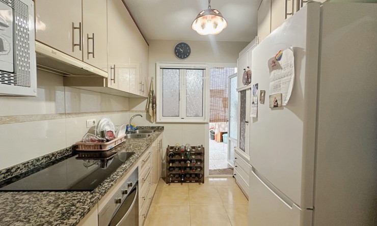 Re-Sale - Apartment - Torrevieja - Playa de los Naufragos