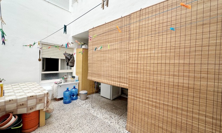 Re-Sale - Apartment - Torrevieja - Playa de los Naufragos