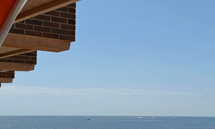 Re-Sale - Apartment - Torrevieja - Playa de los Naufragos