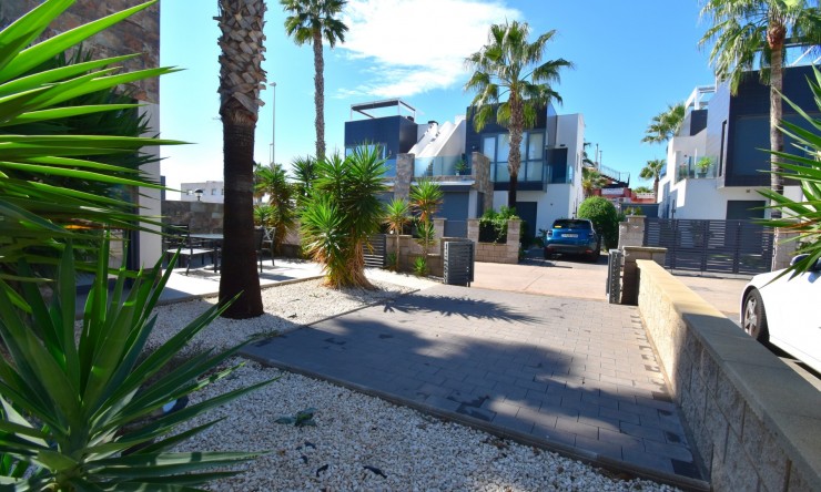 Re-Sale - Quad Villa - Orihuela Costa - Lomas de Cabo Roig