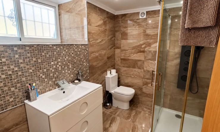 Re-Sale - Detached Villa - Algorfa - Montemar - Montemar
