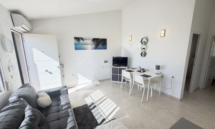 Re-Sale - Apartment - Orihuela Costa - Villamartin