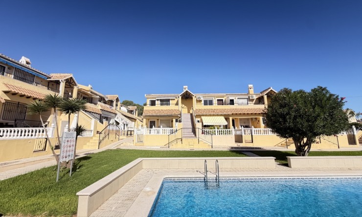 Re-Sale - Apartment - Orihuela Costa - Villamartin