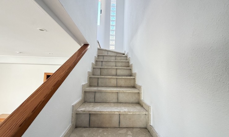 Wederverkoop - Vierkante Villa - Torrevieja - Los Balcones