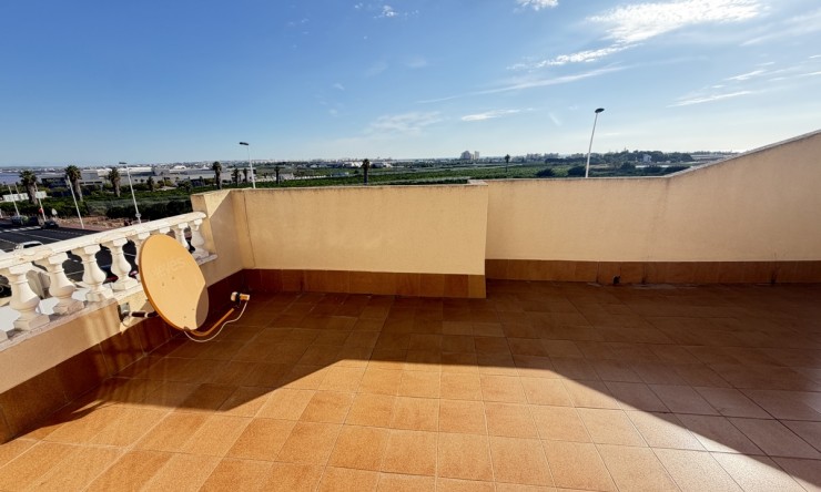 Wederverkoop - Vierkante Villa - Torrevieja - Los Balcones
