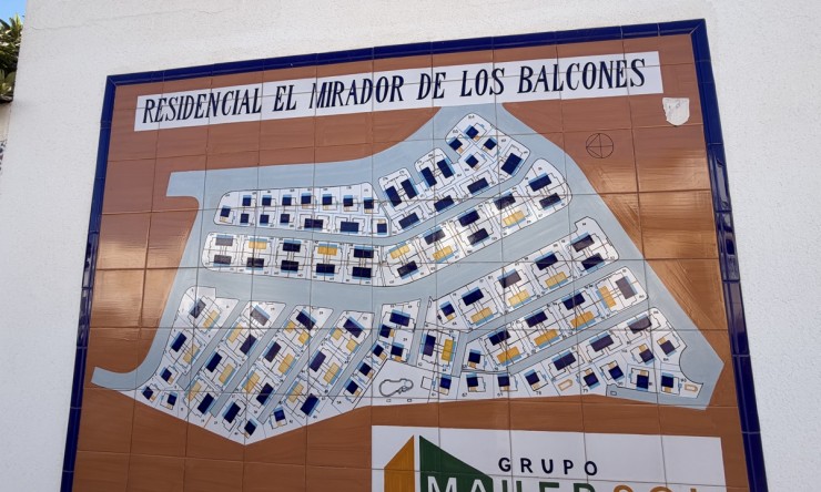 Wederverkoop - Vierkante Villa - Torrevieja - Los Balcones