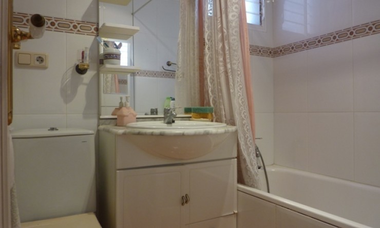 Re-Sale - Bungalow - Torrevieja - Torretas