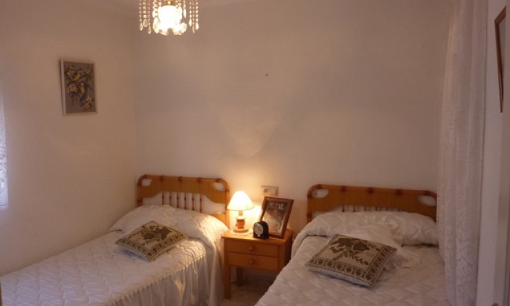 Re-Sale - Bungalow - Torrevieja - Torretas